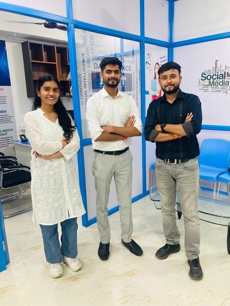 Download Learn Digital Marketing in Indore With Experts