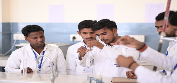 Download Top D Pharma College in Pratapgarh