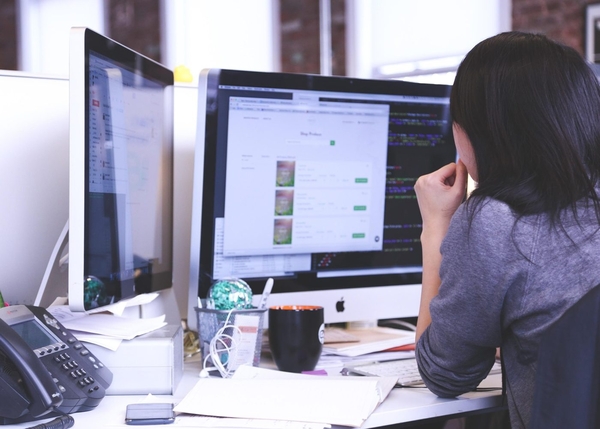 Download Leading Mobile App Development Company.jpg