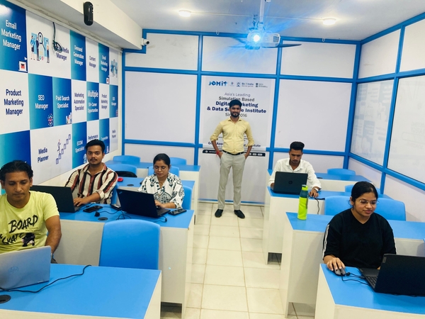 Download Digital Marketing Course in Indore - Transform your skills, transform your future!