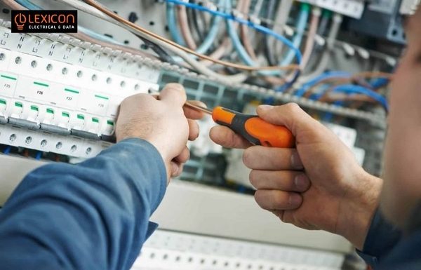 Download Property Manager Electrician