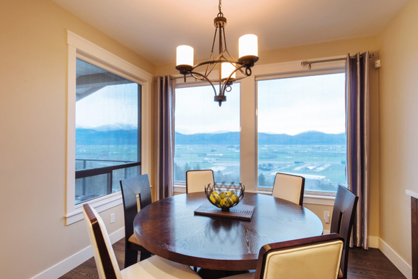 Download Elegant Dining Room Window Curtains with Scenic View